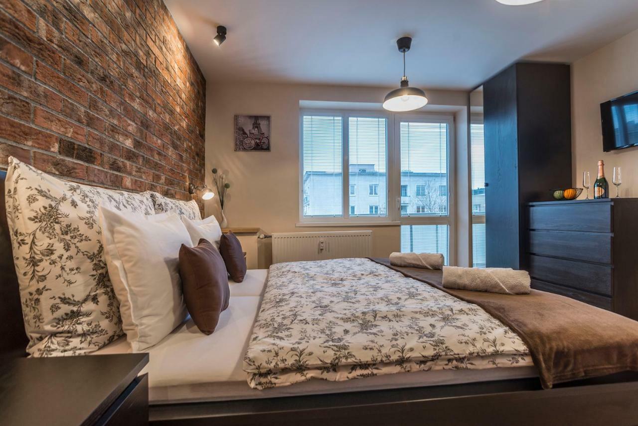 Amos Apartment - Private Parking Included Koszyce Zewnętrze zdjęcie