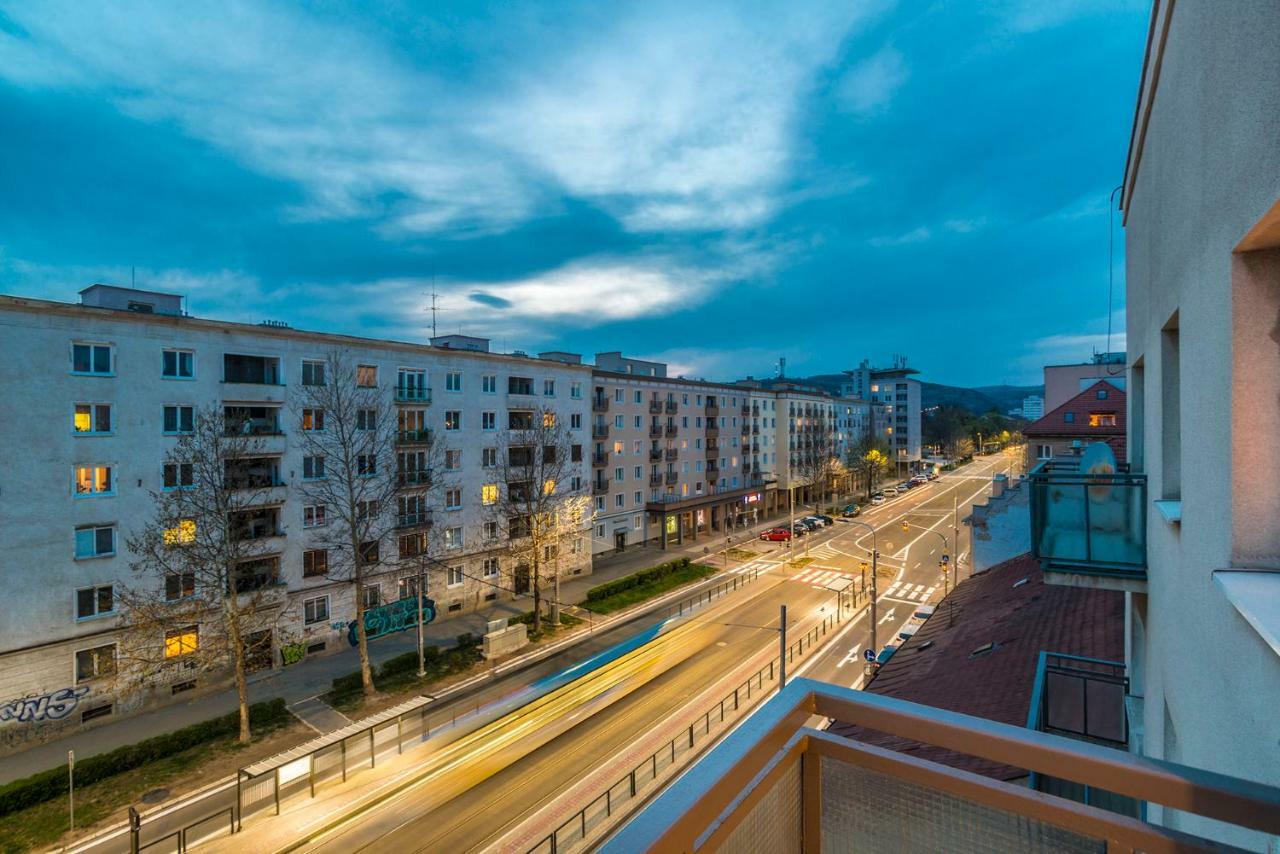 Amos Apartment - Private Parking Included Koszyce Zewnętrze zdjęcie